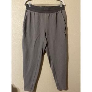 Nike dry fit standard fit men’s joggers/sweatpants size medium